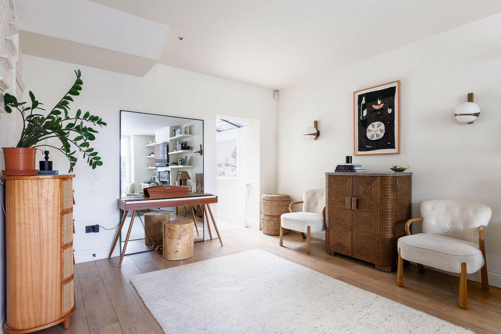 House in London - More