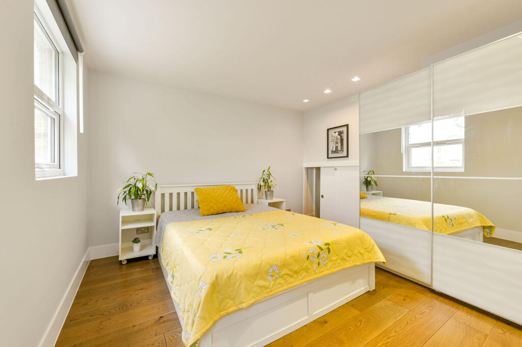 Apartment in London - View 4
