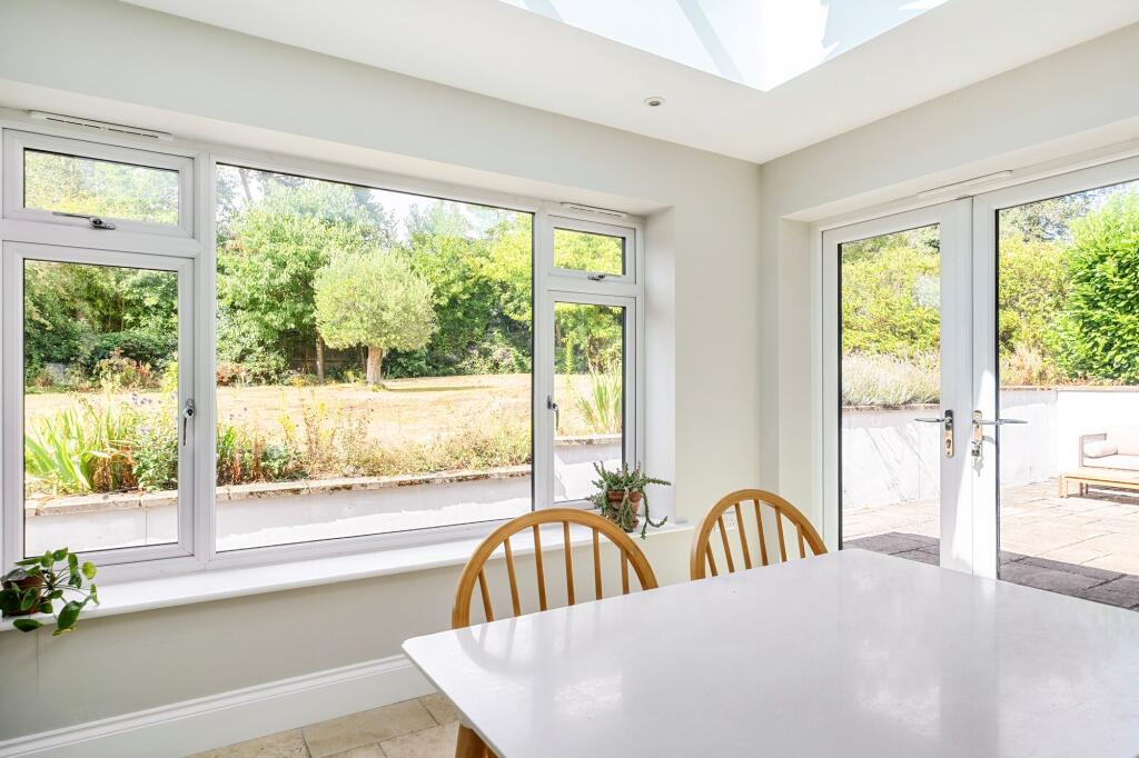 House in Guildford - View 4