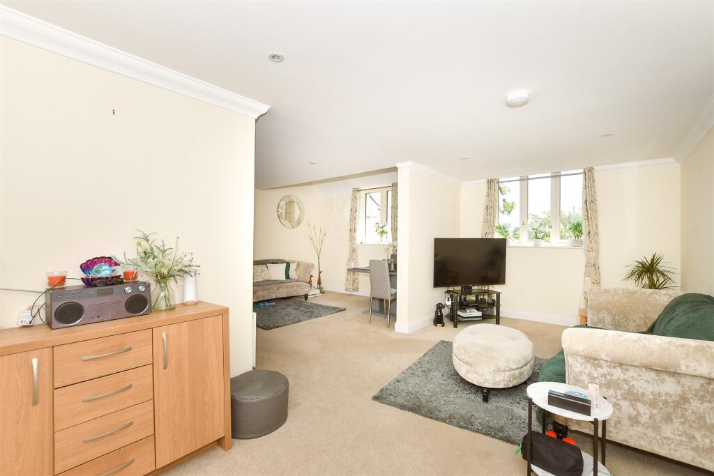Bolnore Road, Haywards Heath, West Sussex photo 3