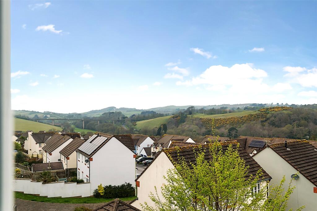 32, Thornton Close, Bideford, Devon, EX39 photo 4