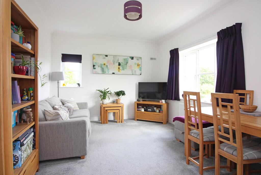 Smedley Close, North Walsham photo 4