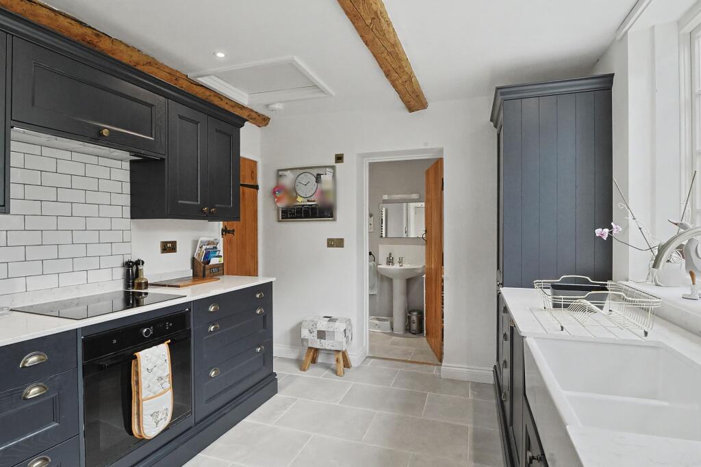 House in Salisbury - View 4