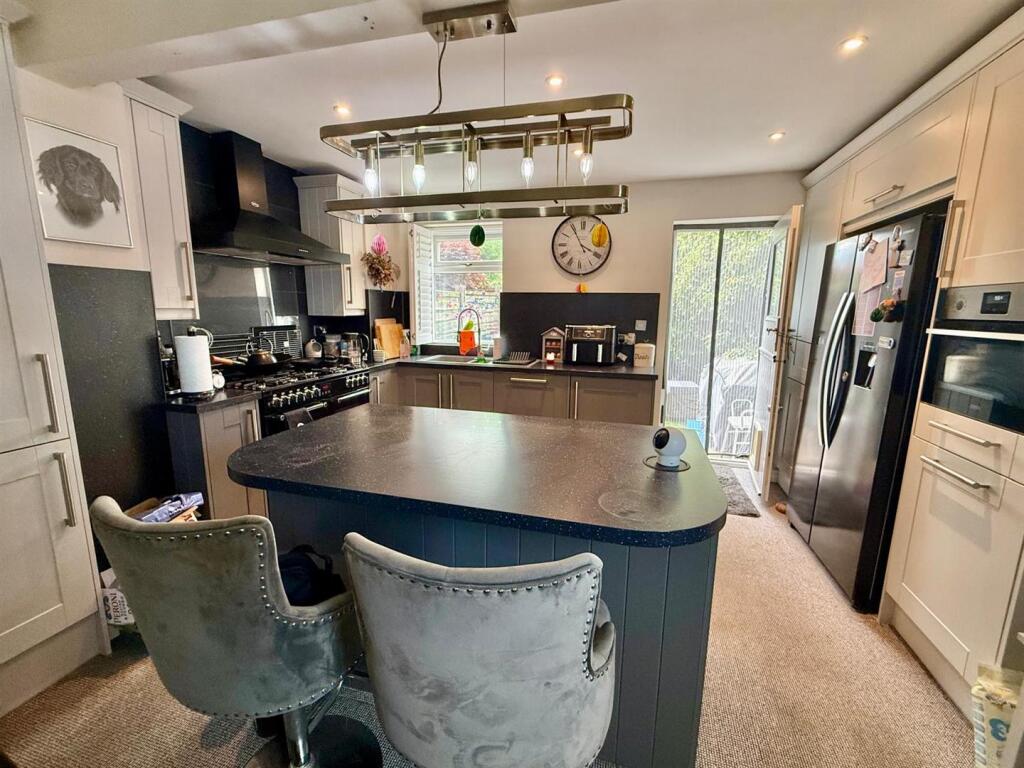 House in Macclesfield, Moss Rose - View 5