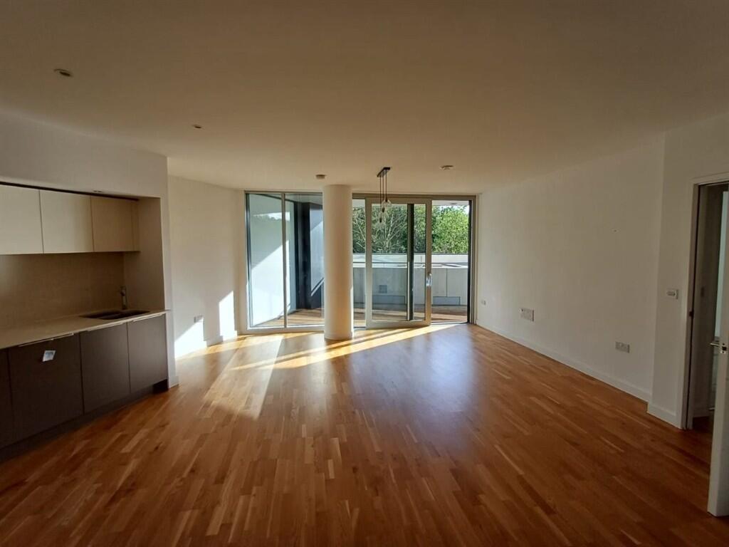 Apartment in London, Chiswick Point - More