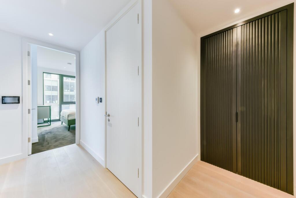 Apartment in London - View 5