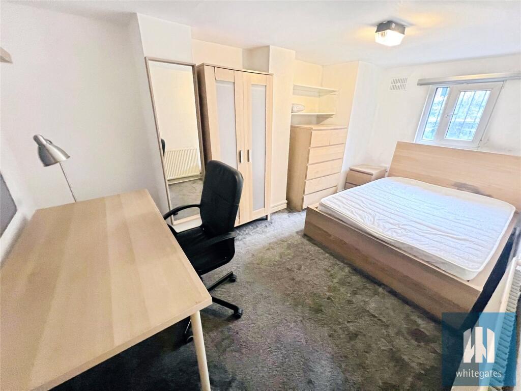 6 bedroom terraced house for rent