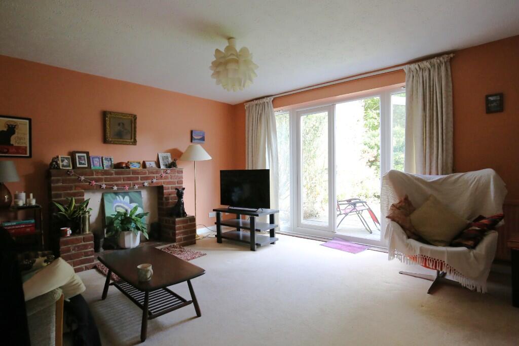 Blakedown Road, Linslade, Leighton Buzzard, Bedfordshire, LU7 photo 2