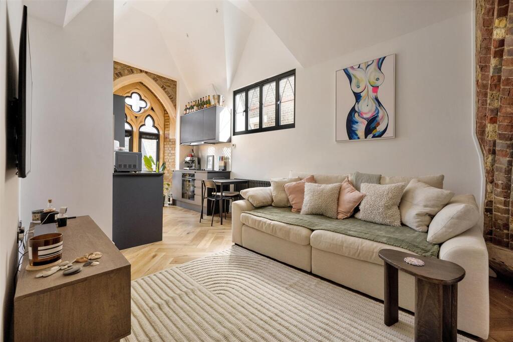 Main image of property: Arcadia Street, London