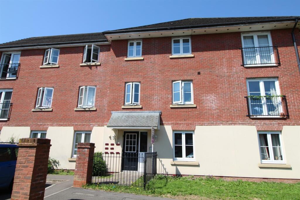 1 Bedroom Flat in SN14 6GW