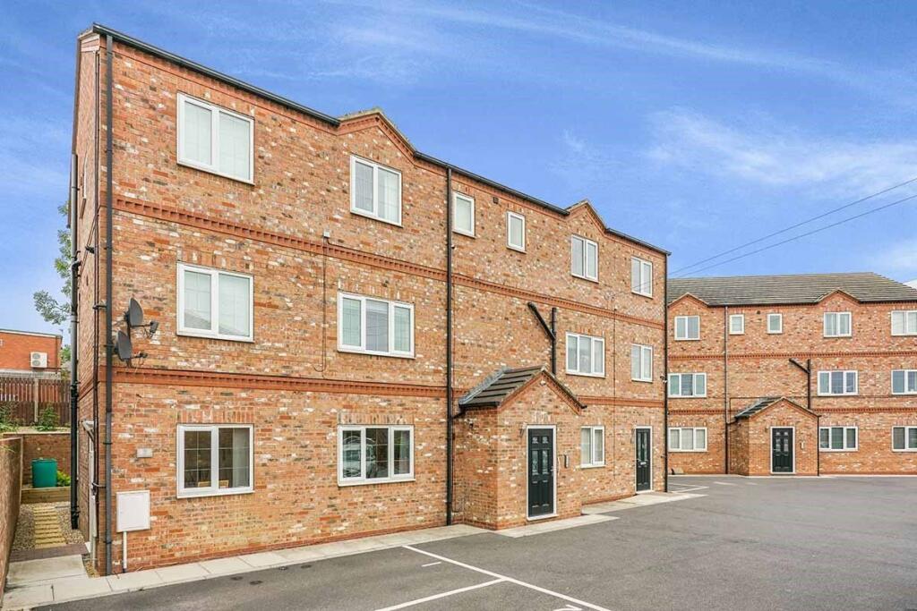 Main image of property: Oak Tree Court, Wakefield, West Yorkshire, WF1