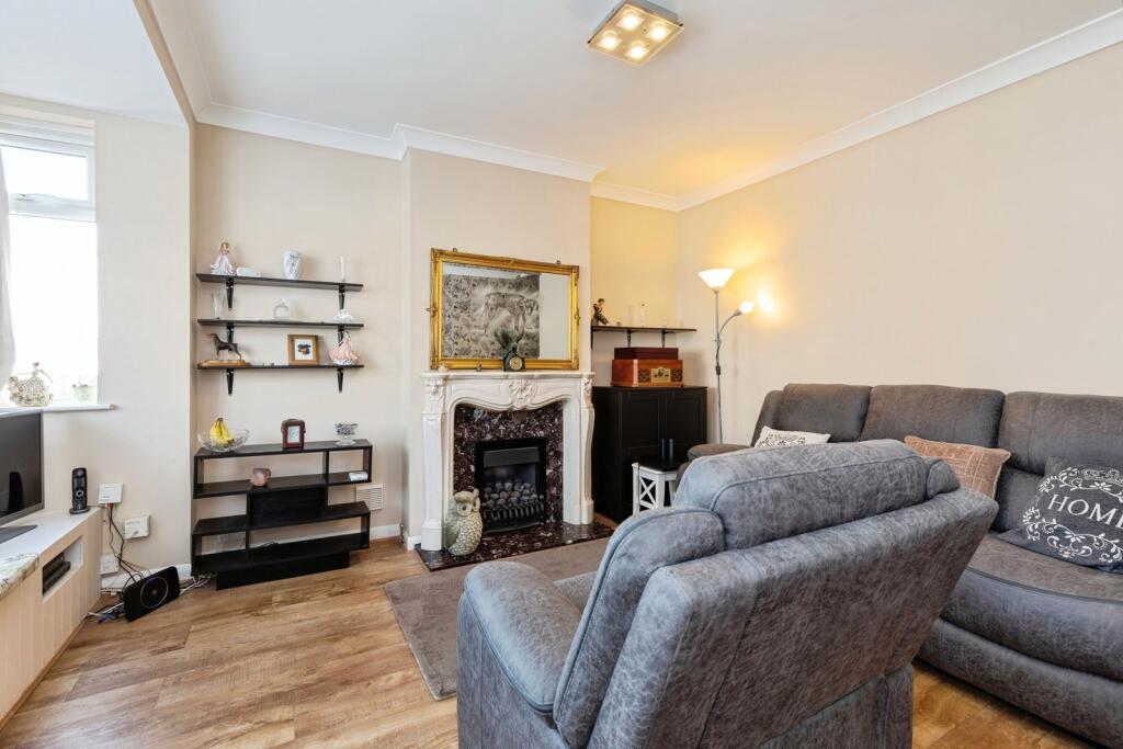 House in Gillingham, Twydall - View 3