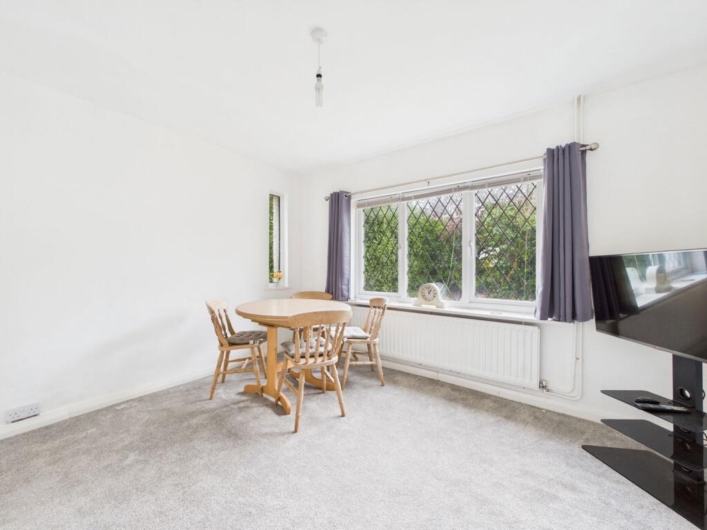 House in Worthing, West Sussex - View 3