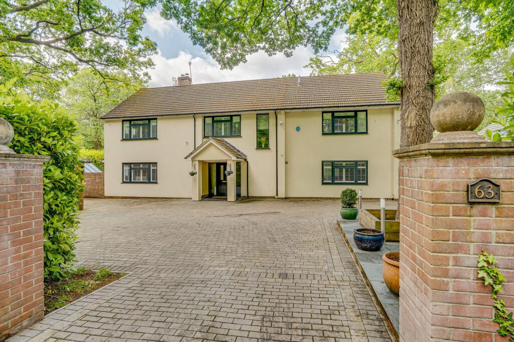 Main image of property: Hocombe Road, Hiltingbury, SO53