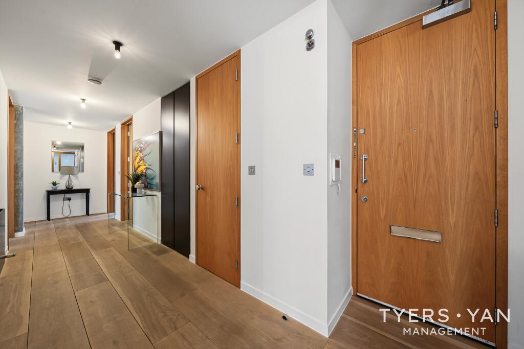 Apartment in London - More