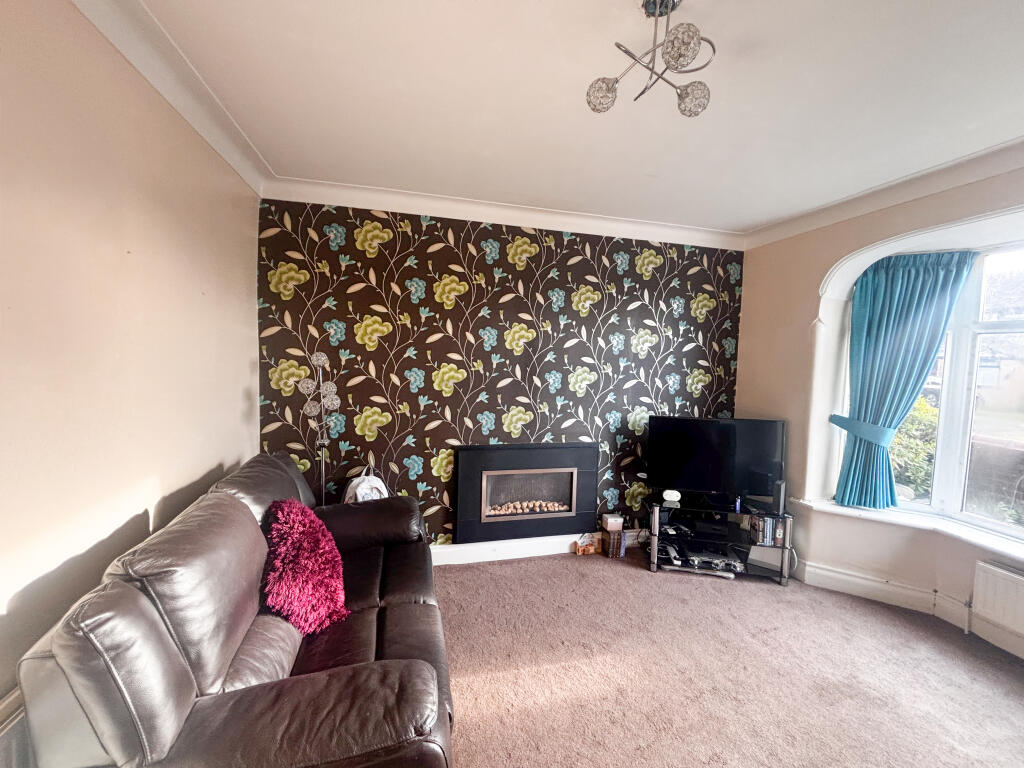 Sandringham Avenue, Manchester photo 3