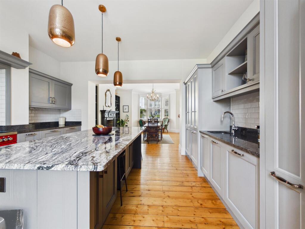 House in Newcastle upon Tyne - More