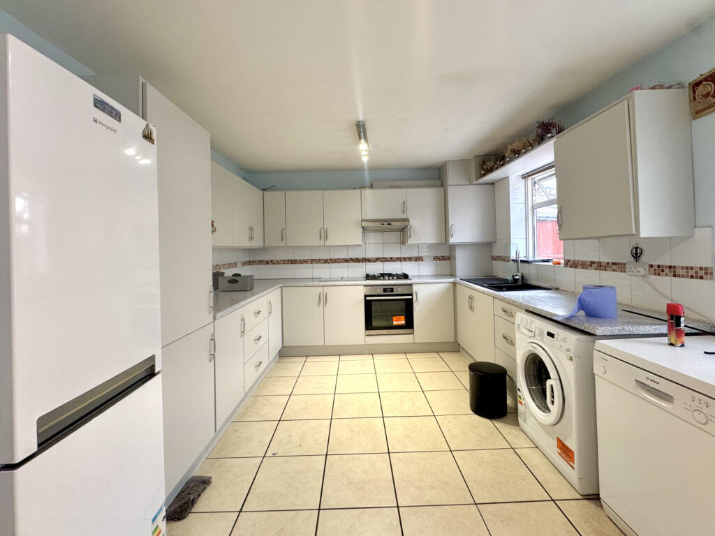 House in Southall - View 2