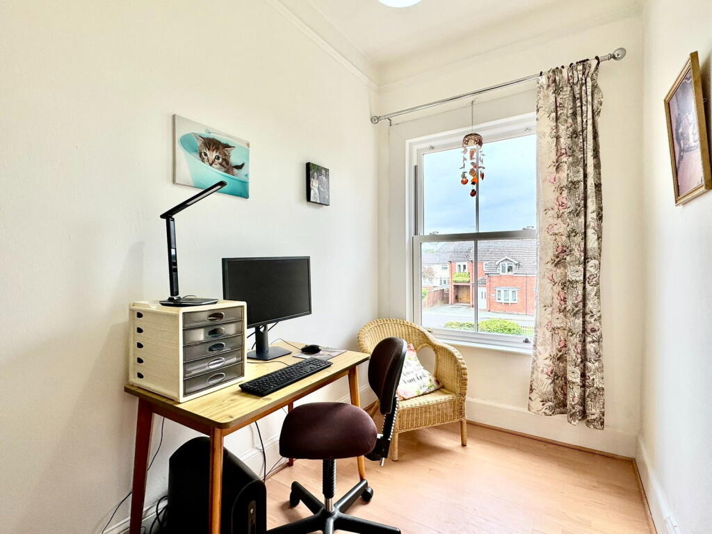 Apartment in Shrewsbury - More