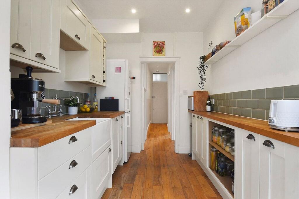 Apartment in London, Hornsey - More