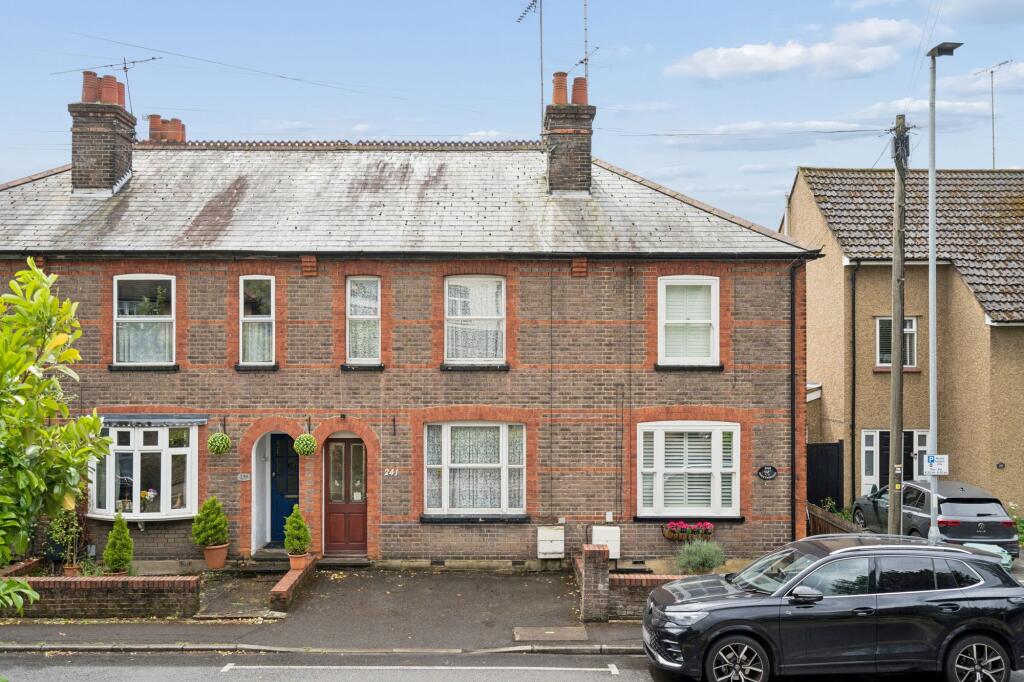 Main image of property: High Street, Rickmansworth, WD3