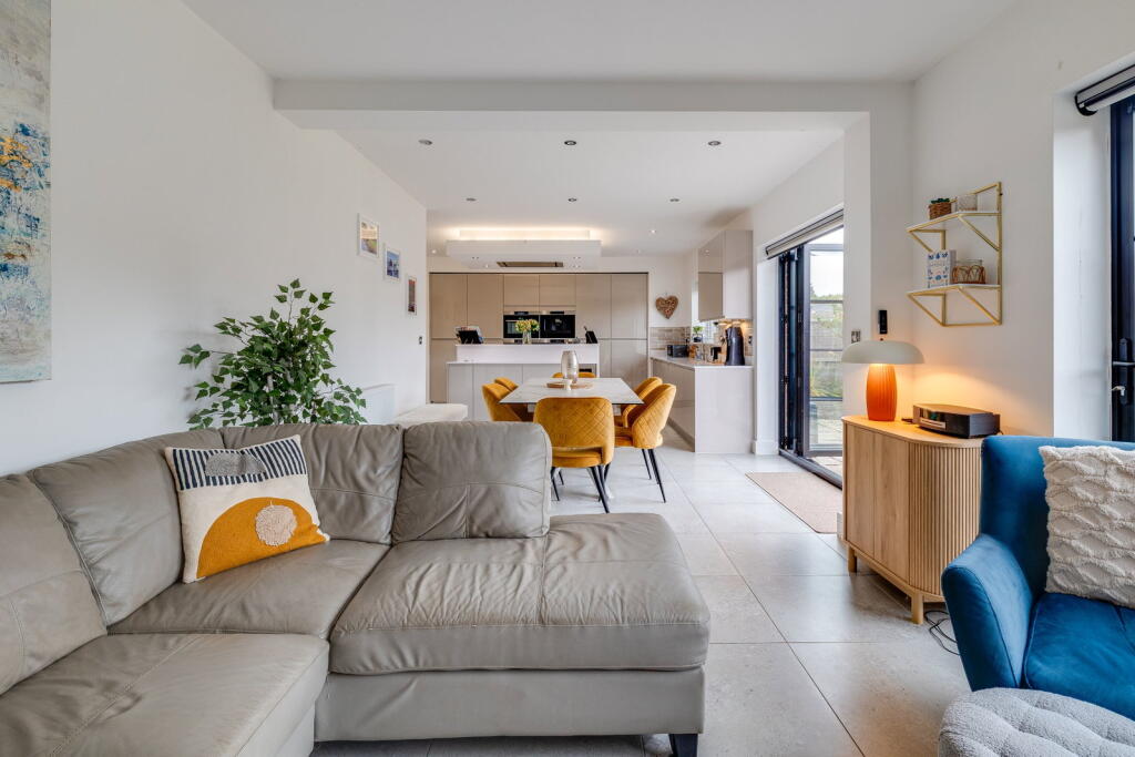 House in Northwich, Wildings Croft, Davenham - View 5