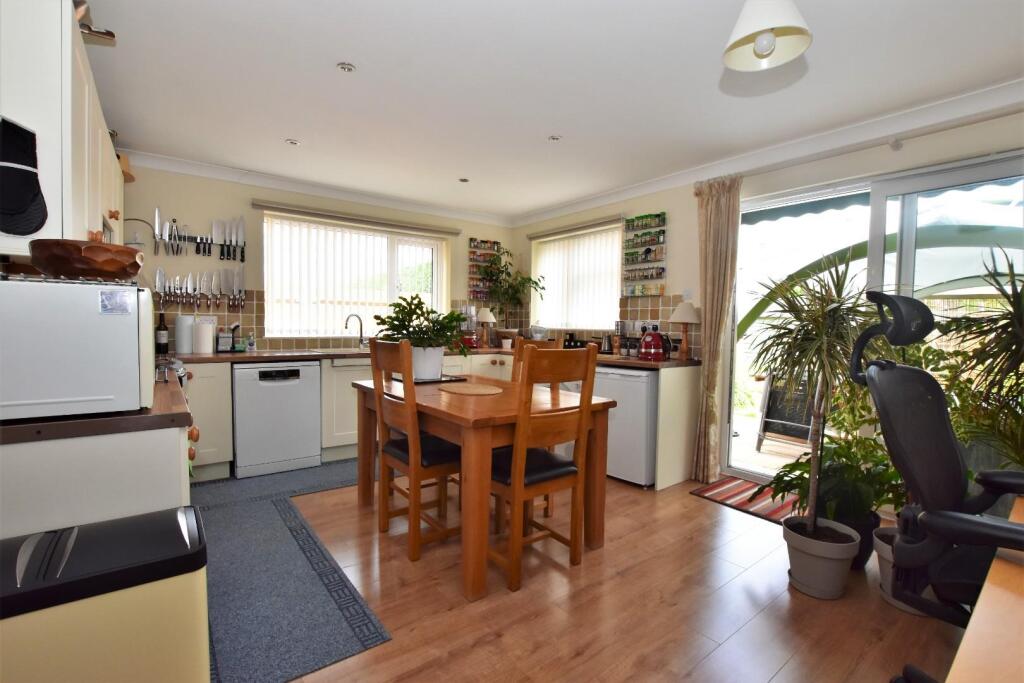 Pembroke Road, Hatherley, Cheltenham - View 2