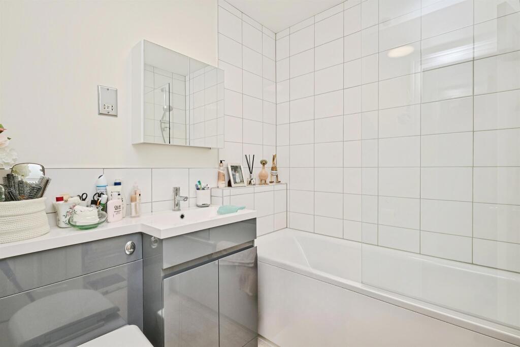 Apartment in Peterborough, City of Peterborough - More
