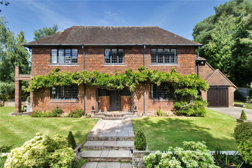 Main image of property: The Crossway, Nevill Court, Tunbridge Wells, Kent, TN4