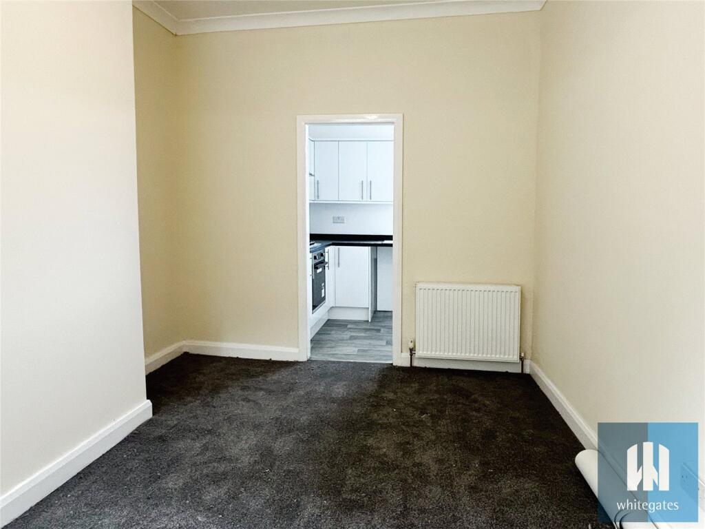 House in Huddersfield - View 5