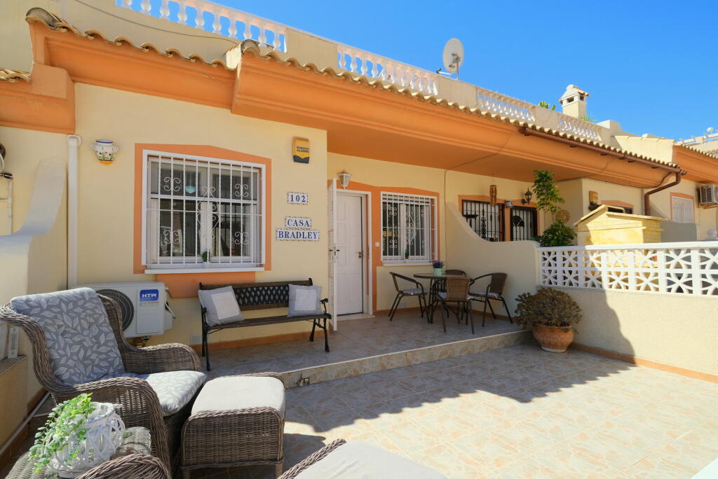 Main image of property: Valencia, Alicante, Villamartin