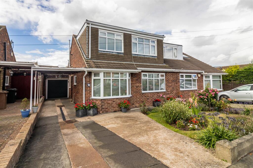 4-bed semi-detached on Chantry Drive, Wideopen, £265,000