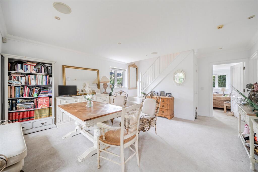House in Elmbridge, Surrey - View 3