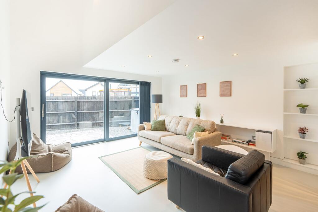 West Circular Road, Ambrosden, OX25 - View 4