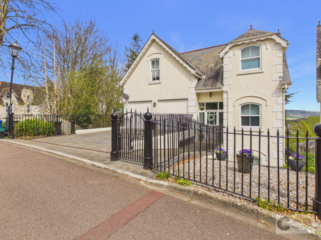 Main image of property: Oak Lawn, Newton Abbot