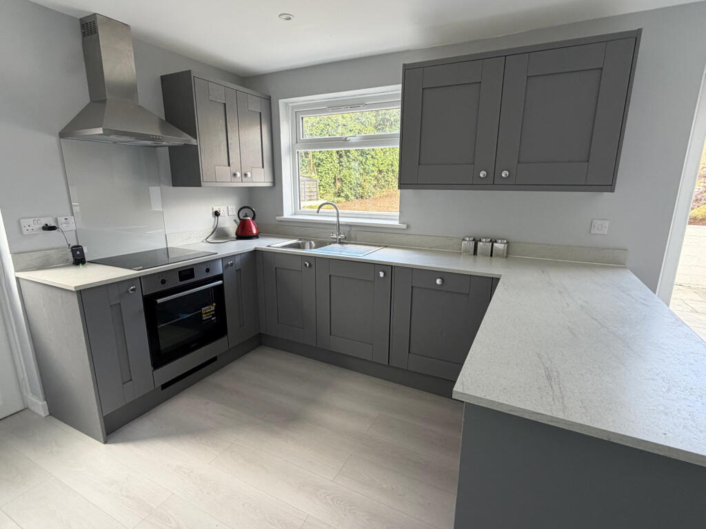House in Tewkesbury, Mitton - More