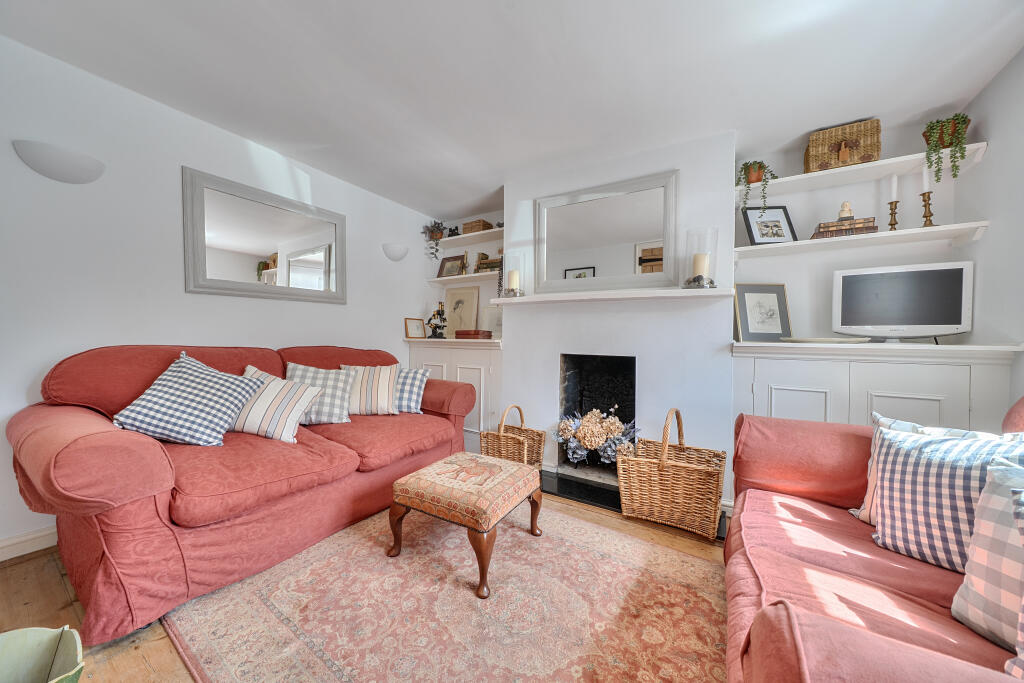 St. Pauls Road, Chichester, PO19 - View 3