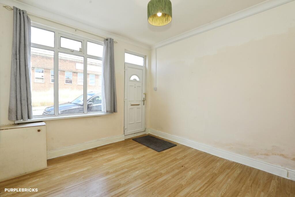 House in Stoke-on-Trent - View 4