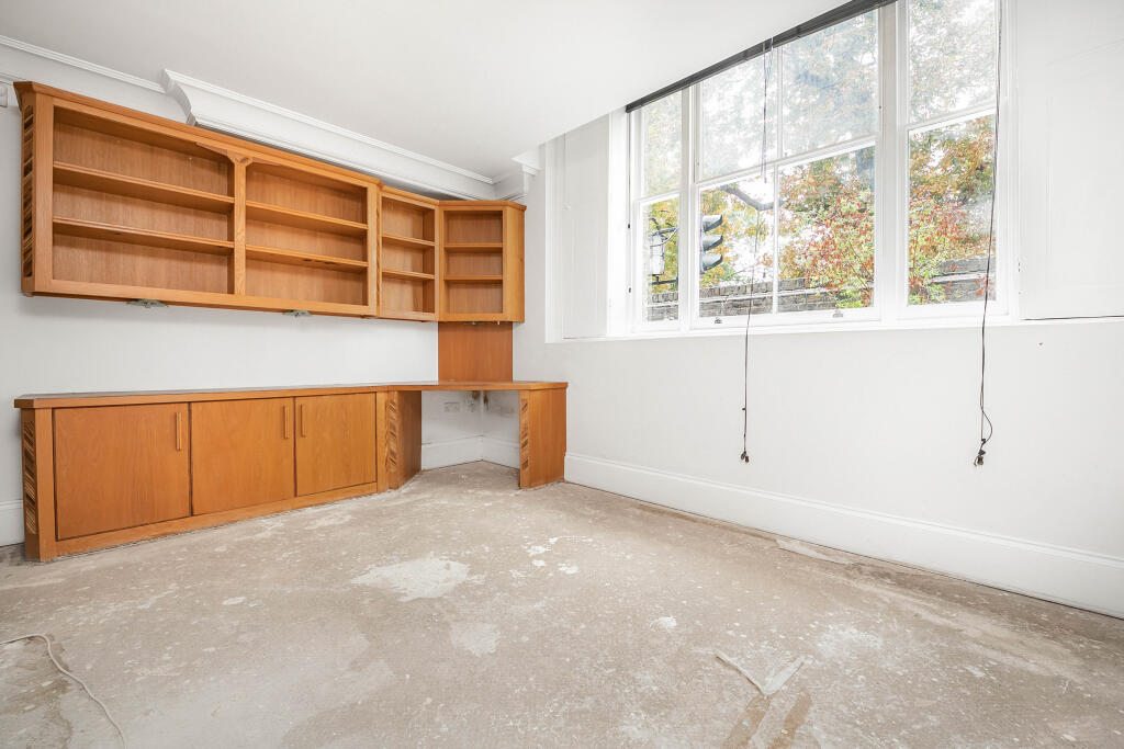 Apartment in Twickenham - More