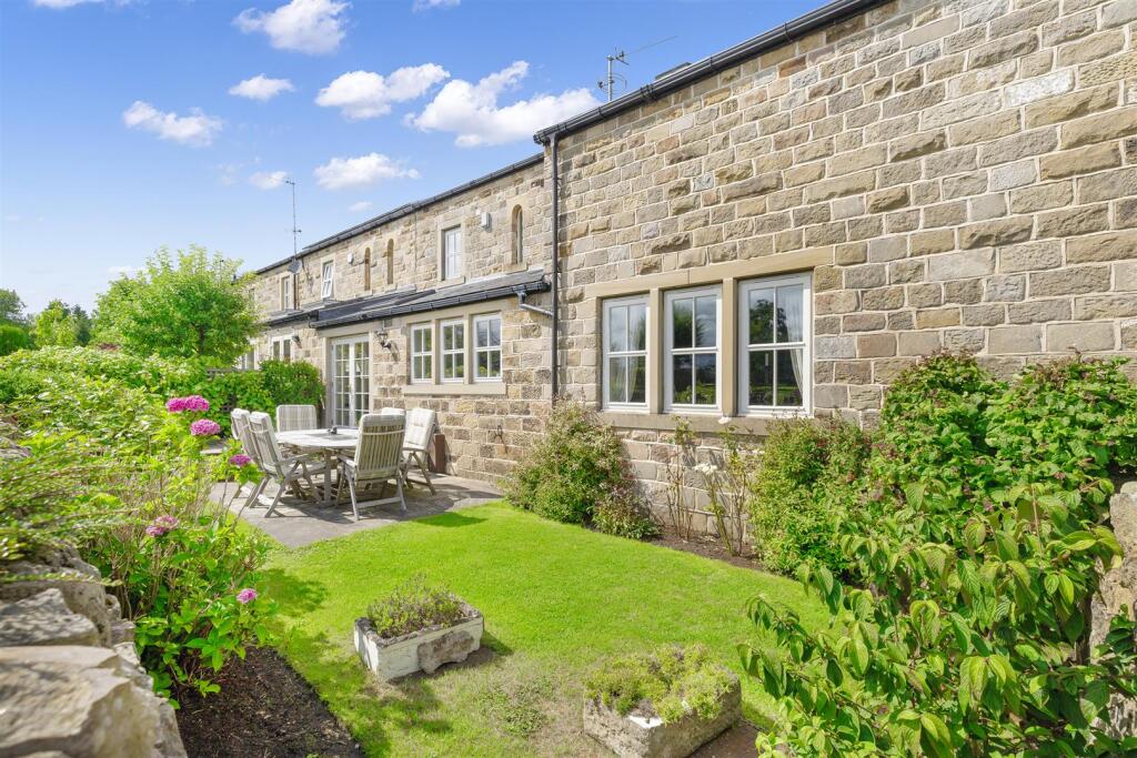 Weirside, Burley In Wharfedale, Ilkley