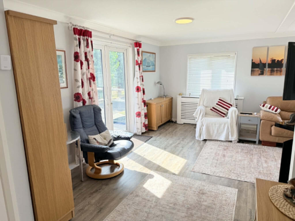 House in Havant, Hampshire - View 5