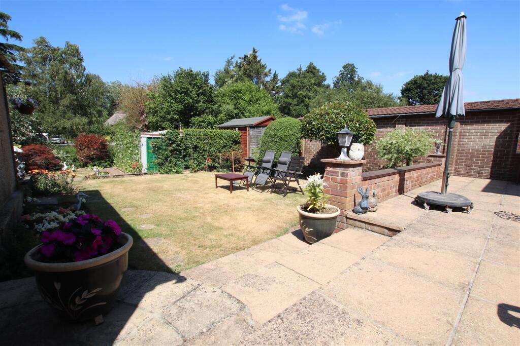 Monksbrook Close, Eastleigh photo 2