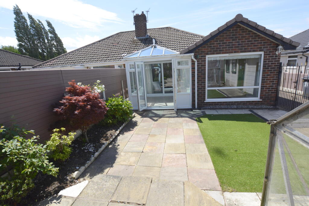 House in Tameside, Greater Manchester - View 5