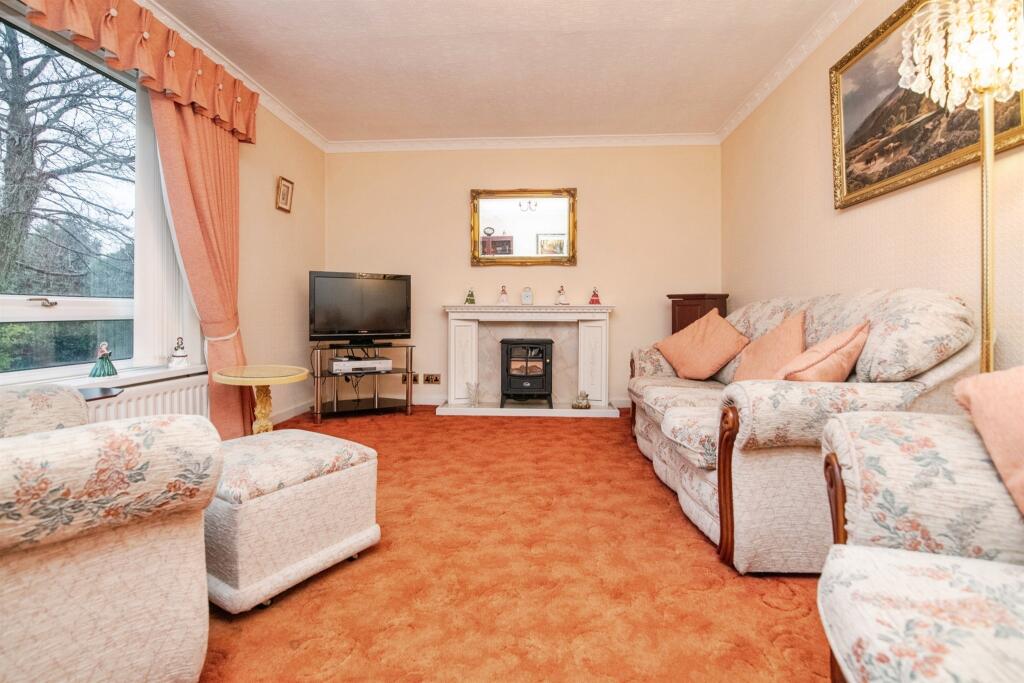 Apartment in Sandwell, West Midlands - View 5