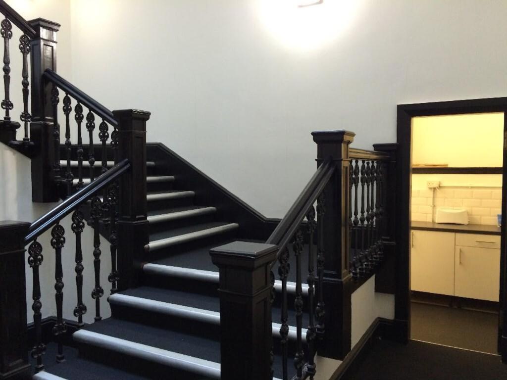 73725_Oxford_House_71_Oxford_St_IMG_12_0000.jpg