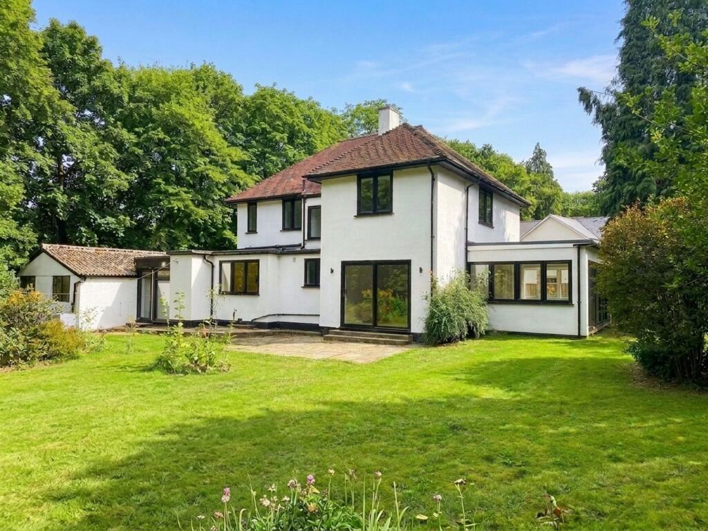 Main image of property: Beaulieu Road, Dibden Purlieu, SO45
