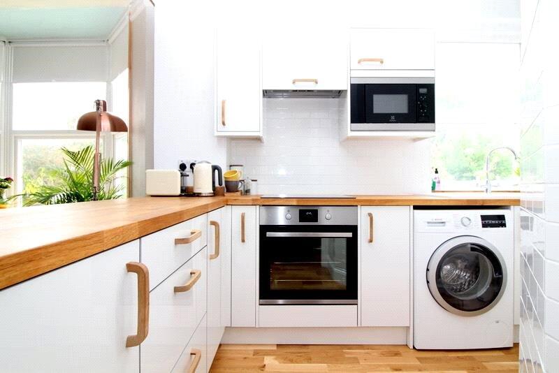 Apartment in Brighton - View 4