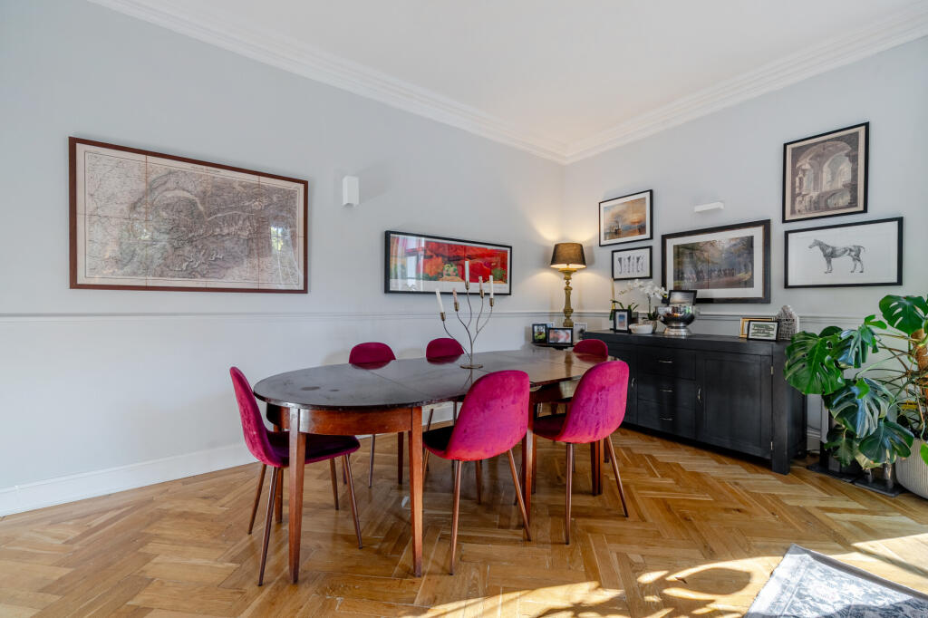 Apartment in Reading - View 5