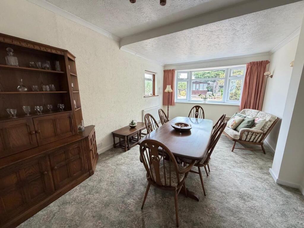 House in Southend-on-Sea - View 4