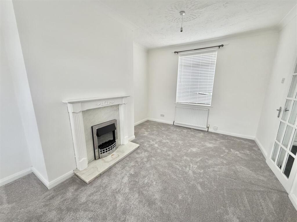 House in Houghton-le-Spring, Dairy Lane Estate - View 4